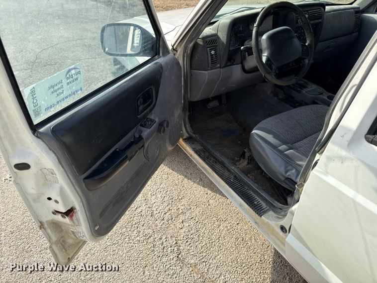 image for item EC4497 1997 Jeep Cherokee SUV