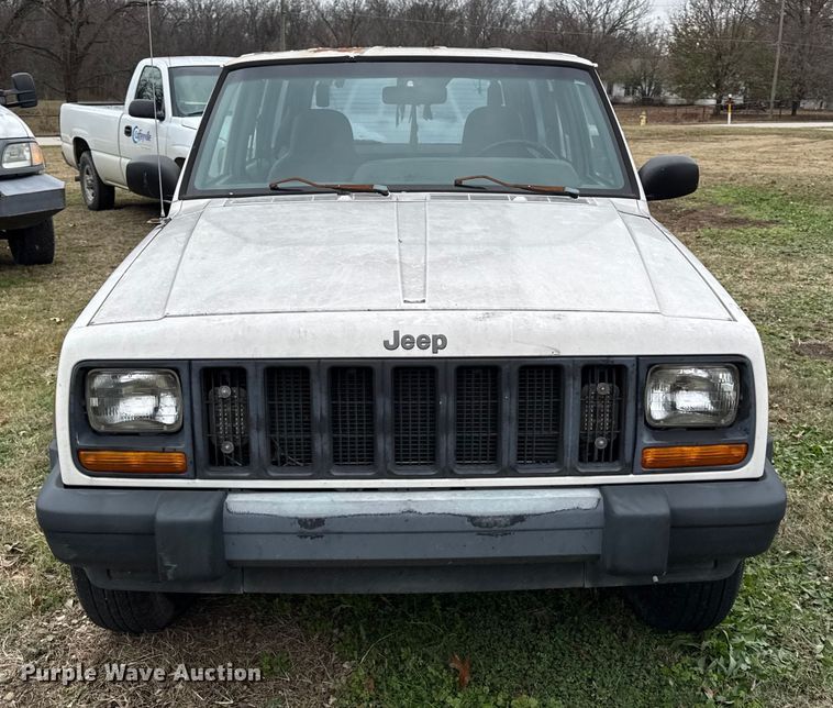 image for item EC4498 1997 Jeep Cherokee SUV