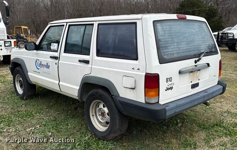 image for item EC4498 1997 Jeep Cherokee SUV