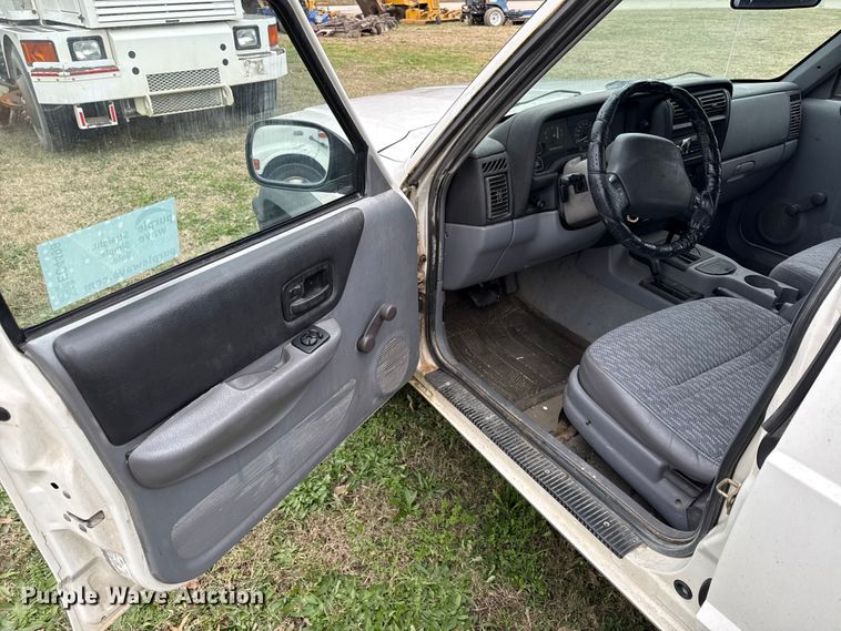 image for item EC4498 1997 Jeep Cherokee SUV