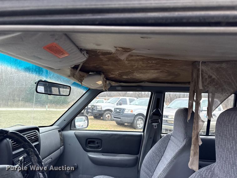 image for item EC4498 1997 Jeep Cherokee SUV