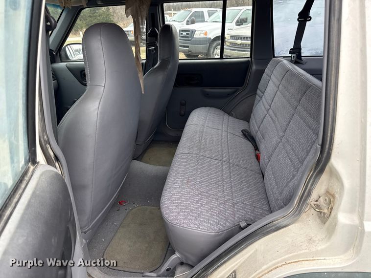 image for item EC4498 1997 Jeep Cherokee SUV