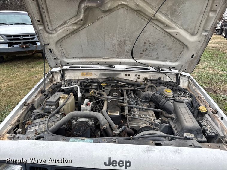 image for item EC4498 1997 Jeep Cherokee SUV