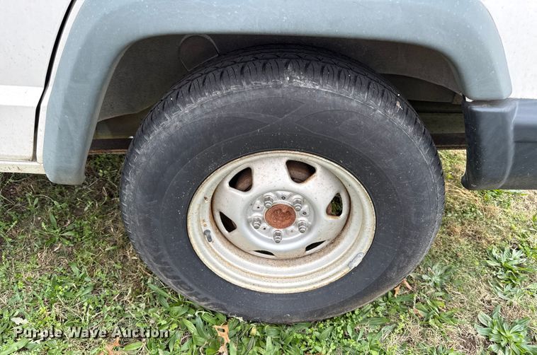 image for item EC4498 1997 Jeep Cherokee SUV