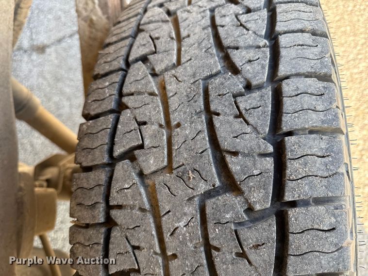 image for item EC4499 2000 Chevrolet Silverado 2500 Ext. Cab pickup truck