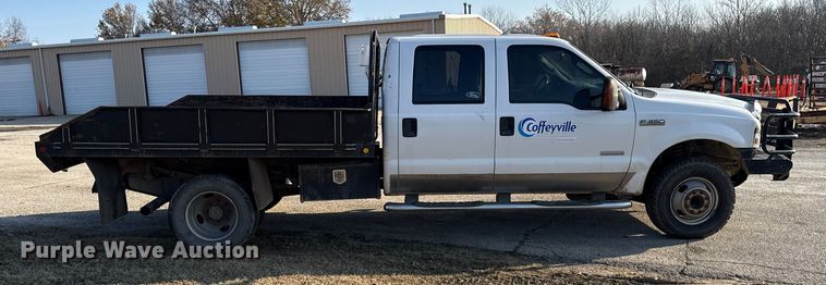 image for item EC4501 2005 Ford F350 Super Duty XL dump flatbed pickup truck