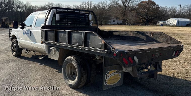 image for item EC4501 2005 Ford F350 Super Duty XL dump flatbed pickup truck