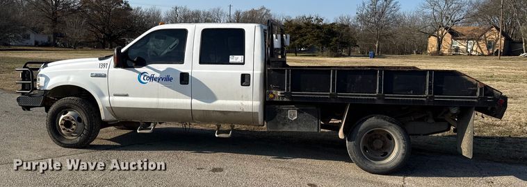 image for item EC4501 2005 Ford F350 Super Duty XL dump flatbed pickup truck