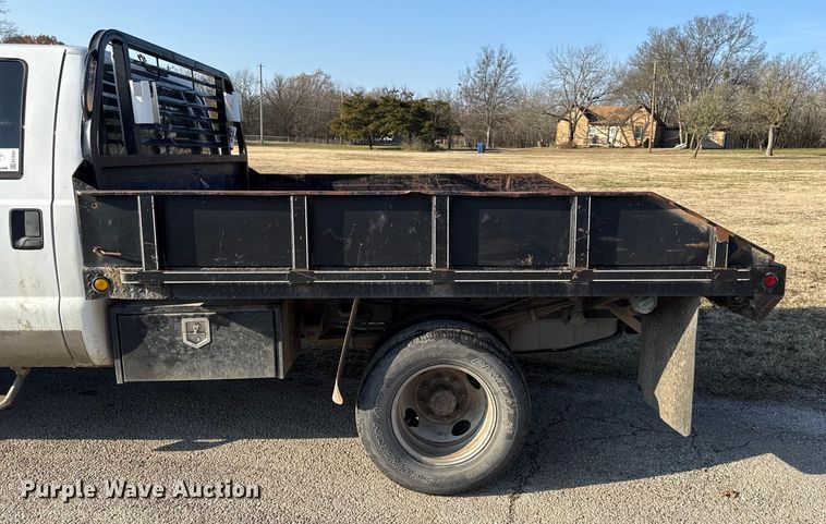 image for item EC4501 2005 Ford F350 Super Duty XL dump flatbed pickup truck