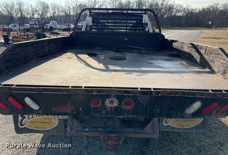 image for item EC4501 2005 Ford F350 Super Duty XL dump flatbed pickup truck