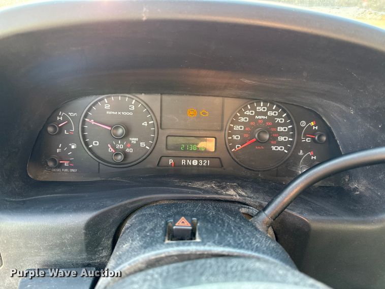 image for item EC4501 2005 Ford F350 Super Duty XL dump flatbed pickup truck