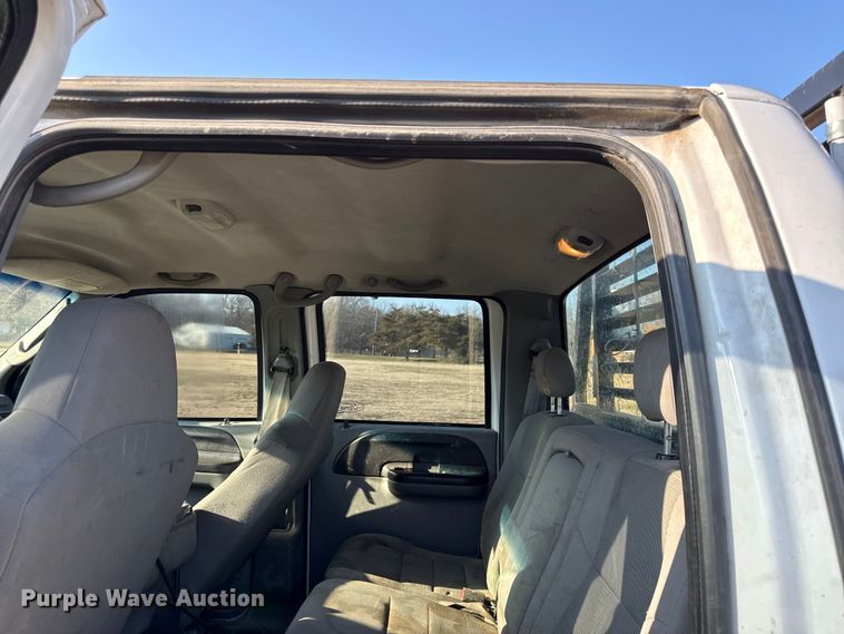 image for item EC4501 2005 Ford F350 Super Duty XL dump flatbed pickup truck