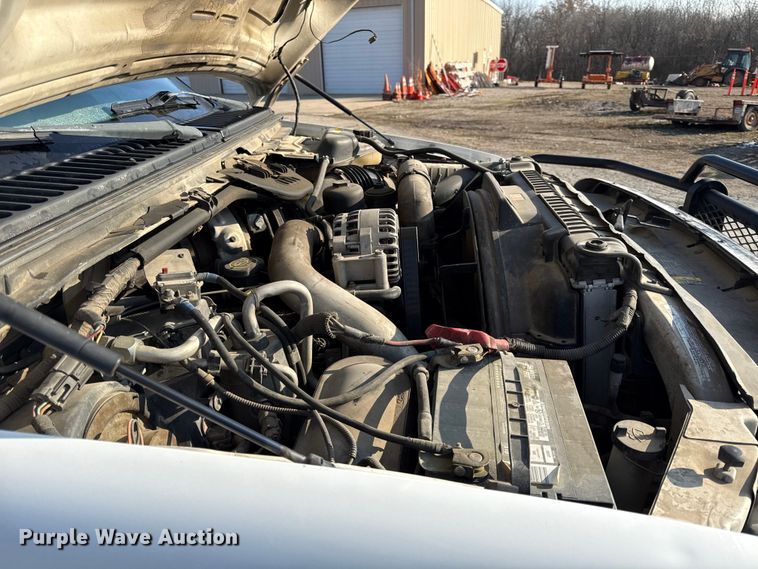 image for item EC4501 2005 Ford F350 Super Duty XL dump flatbed pickup truck