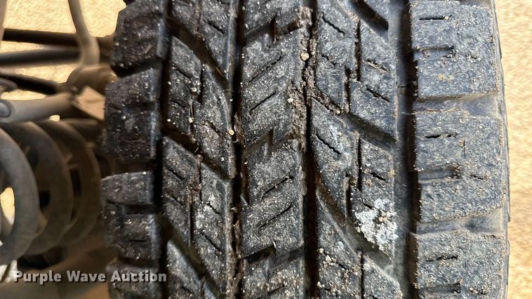 image for item EC4501 2005 Ford F350 Super Duty XL dump flatbed pickup truck