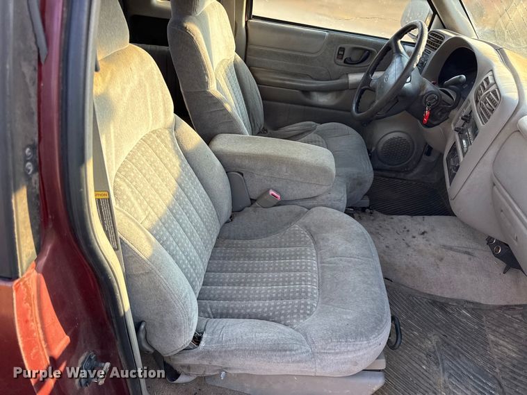 image for item EC4502 1998 Chevrolet S10 Pickup Ext. Cab pickup truck