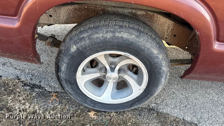image for item EC4502 1998 Chevrolet S10 Pickup Ext. Cab pickup truck
