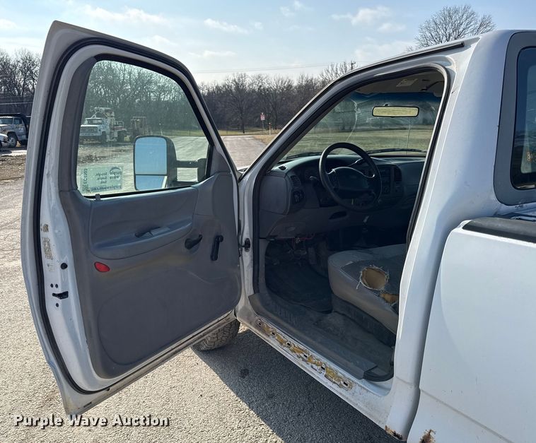 image for item EC4503 1998 Ford F150 pickup truck