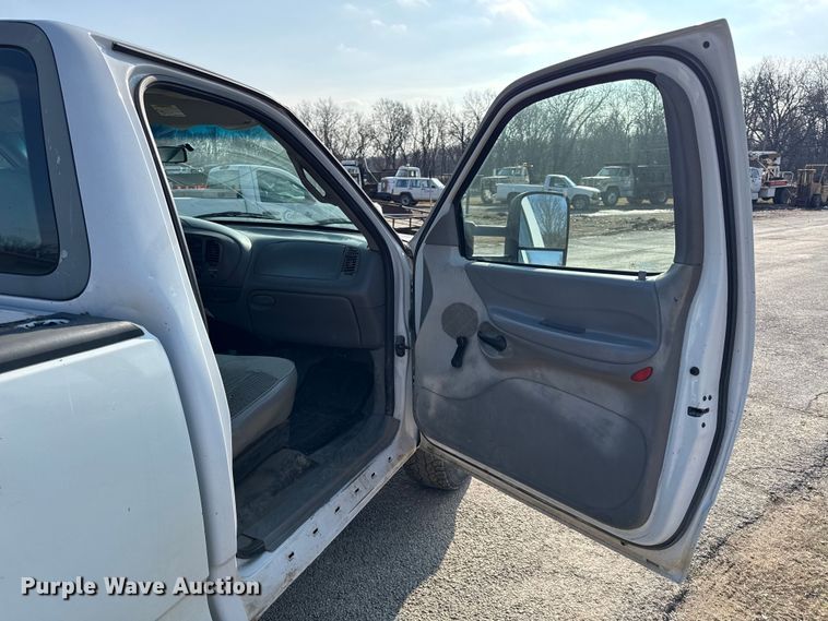 image for item EC4503 1998 Ford F150 pickup truck