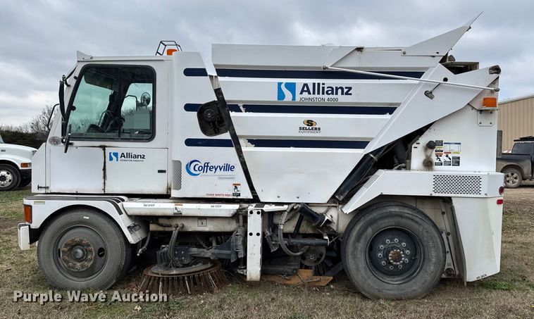 image for item EC4504 2009 Allianz Johnston Sweeper street sweeper truck