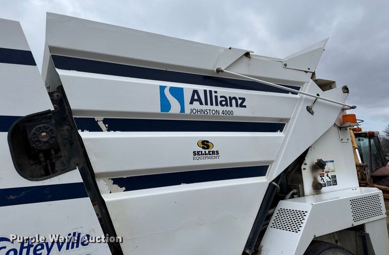 image for item EC4504 2009 Allianz Johnston Sweeper street sweeper truck