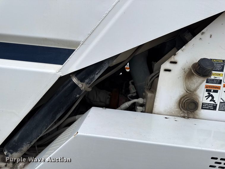 image for item EC4504 2009 Allianz Johnston Sweeper street sweeper truck