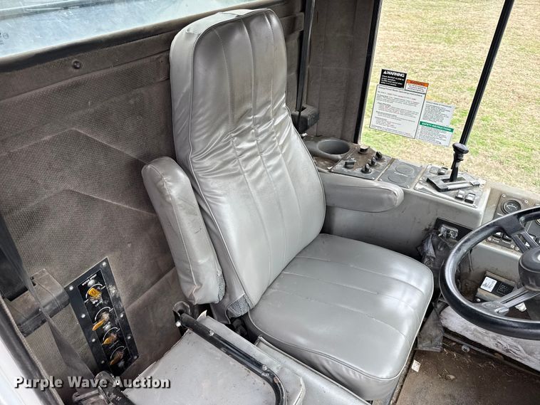 image for item EC4504 2009 Allianz Johnston Sweeper street sweeper truck