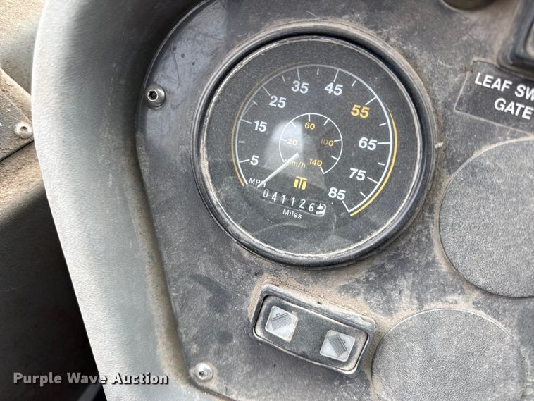 image for item EC4504 2009 Allianz Johnston Sweeper street sweeper truck