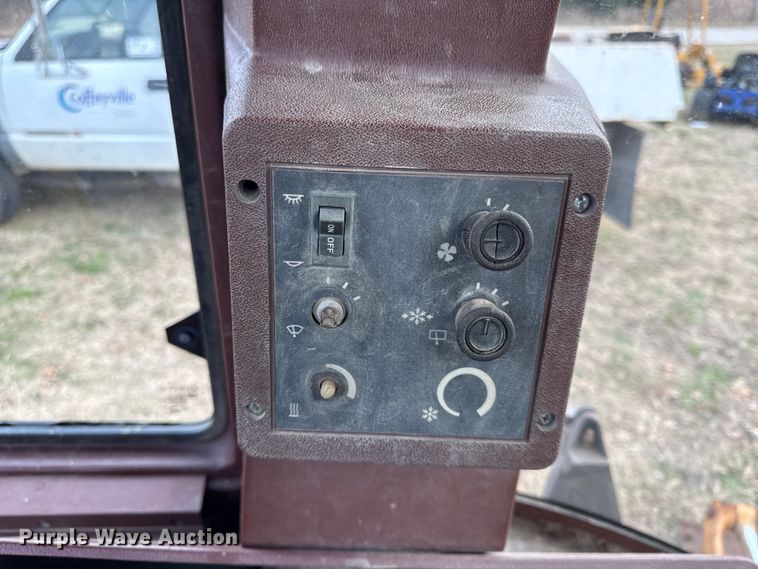 image for item EC4506 1991 Case 580 Super K backhoe