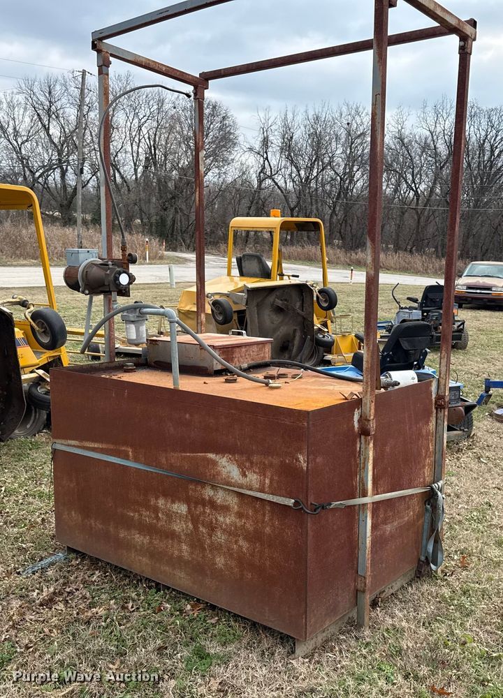 image for item EC4509 (2) Tanks