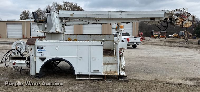 image for item EC4515 1993 Altec digger derrick bed