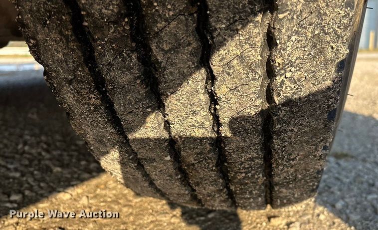 image for item ED2240 2008 Blue Bird All American school bus