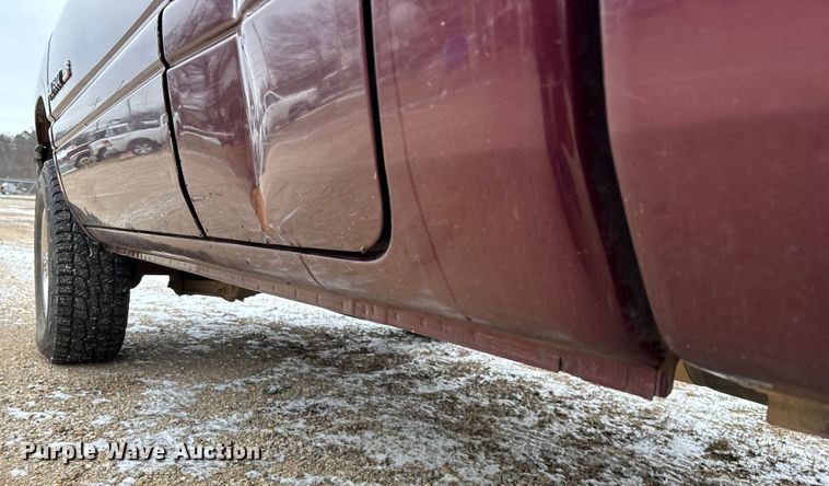 image for item ED2421 2001 Dodge Ram 1500 Ext. Cab pickup truck