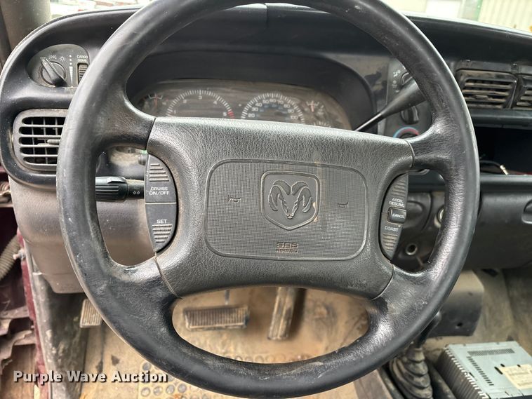 image for item ED2421 2001 Dodge Ram 1500 Ext. Cab pickup truck