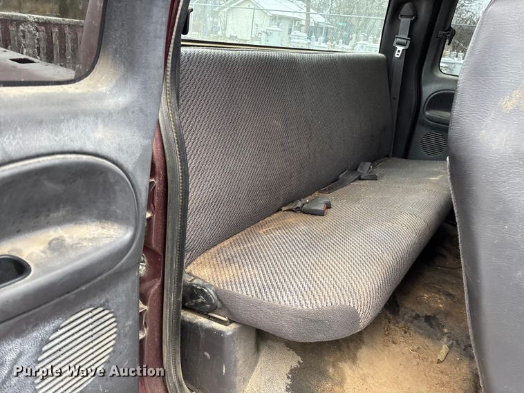 image for item ED2421 2001 Dodge Ram 1500 Ext. Cab pickup truck