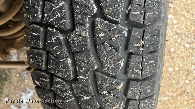 image for item ED2421 2001 Dodge Ram 1500 Ext. Cab pickup truck