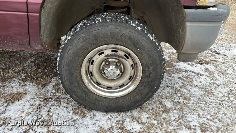 image for item ED2421 2001 Dodge Ram 1500 Ext. Cab pickup truck