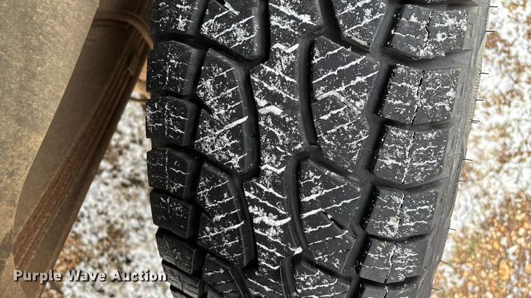 image for item ED2421 2001 Dodge Ram 1500 Ext. Cab pickup truck