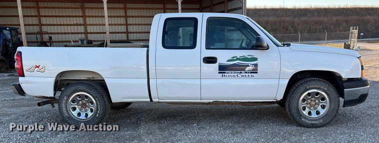 image for item ED2436 2006 Chevrolet Silverado 15000 Ext. Cab pickup truck