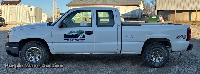 image for item ED2436 2006 Chevrolet Silverado 15000 Ext. Cab pickup truck