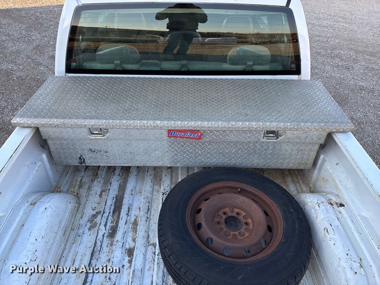 image for item ED2436 2006 Chevrolet Silverado 15000 Ext. Cab pickup truck