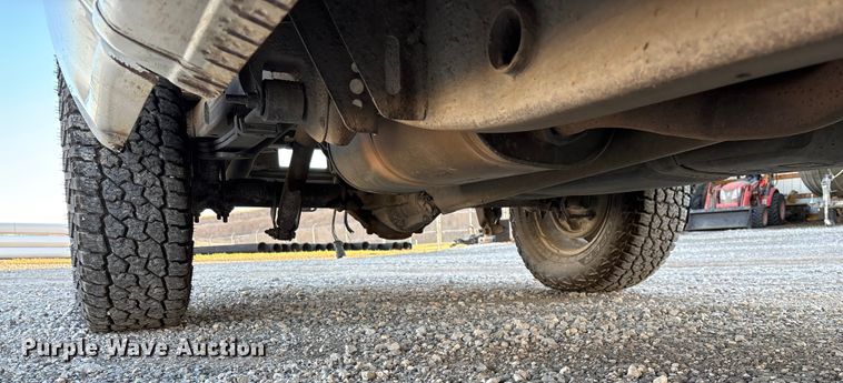 image for item ED2436 2006 Chevrolet Silverado 15000 Ext. Cab pickup truck