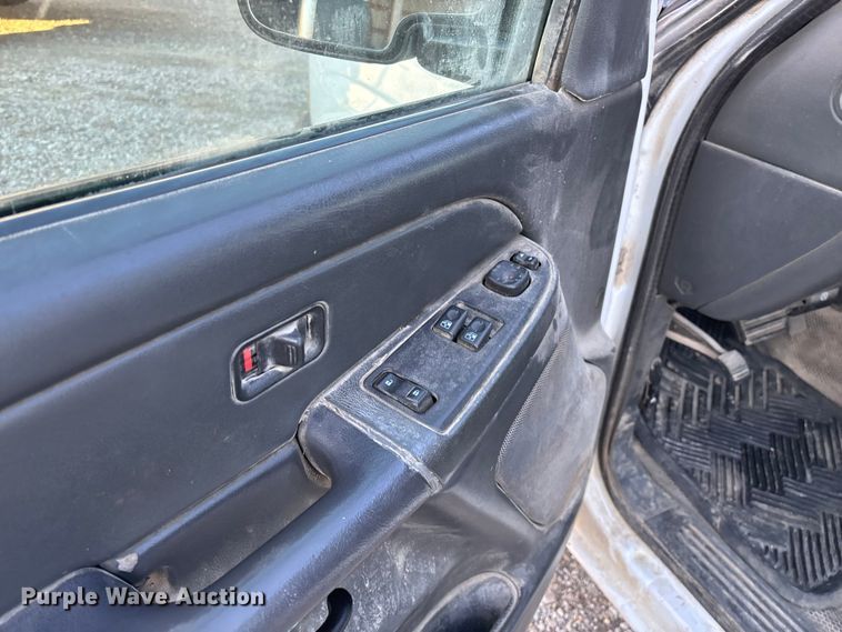 image for item ED2436 2006 Chevrolet Silverado 15000 Ext. Cab pickup truck