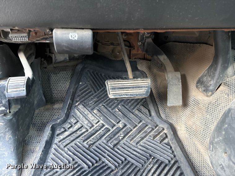 image for item ED2436 2006 Chevrolet Silverado 15000 Ext. Cab pickup truck