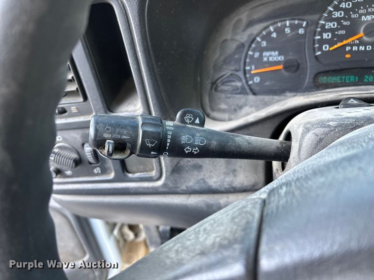 image for item ED2436 2006 Chevrolet Silverado 15000 Ext. Cab pickup truck