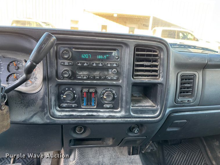 image for item ED2436 2006 Chevrolet Silverado 15000 Ext. Cab pickup truck