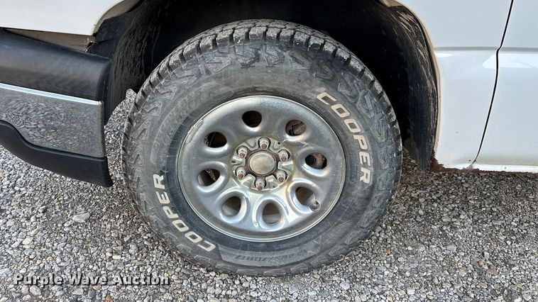 image for item ED2436 2006 Chevrolet Silverado 15000 Ext. Cab pickup truck