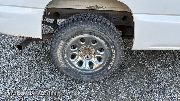 image for item ED2436 2006 Chevrolet Silverado 15000 Ext. Cab pickup truck