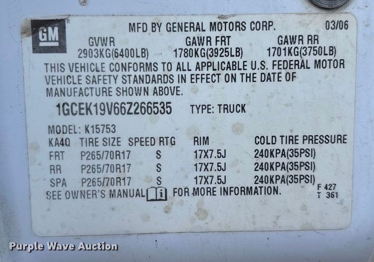 image for item ED2436 2006 Chevrolet Silverado 15000 Ext. Cab pickup truck