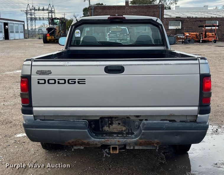 image for item EE4207 1998 Dodge Ram 1500 pickup truck
