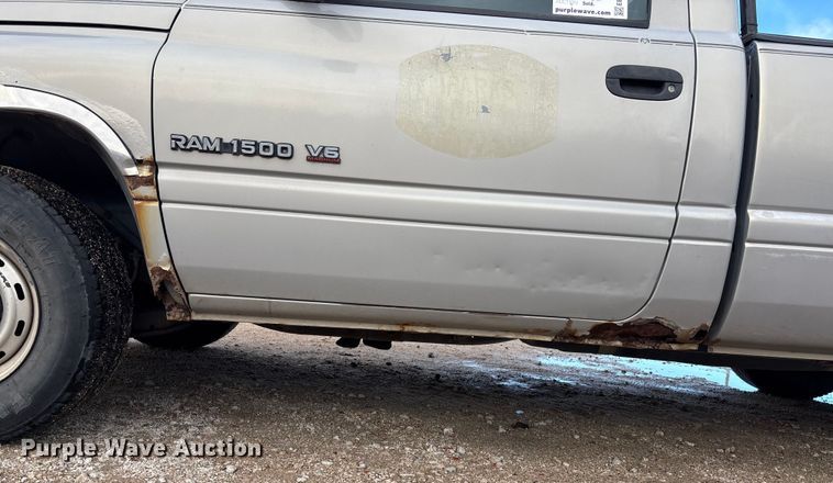 image for item EE4207 1998 Dodge Ram 1500 pickup truck